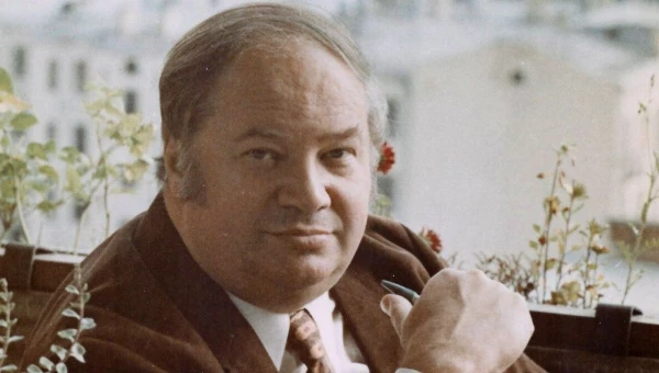 Юрий Озеров.