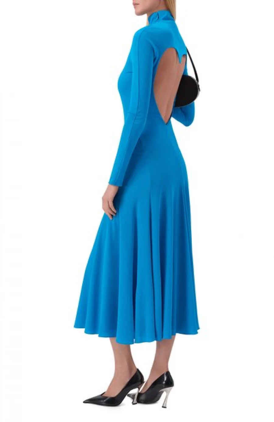 Голубое платье, 523 500 рублей.