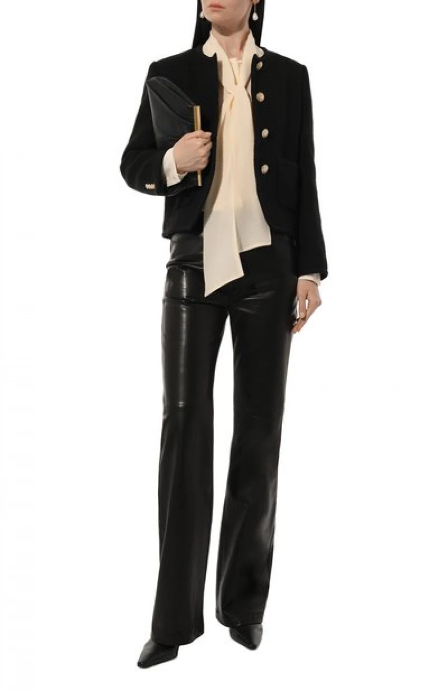 Сливочно-желтая блузка, 55 000 рублей.