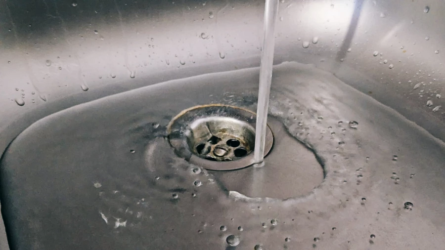 Вода, питьевая вода, раковина. 
