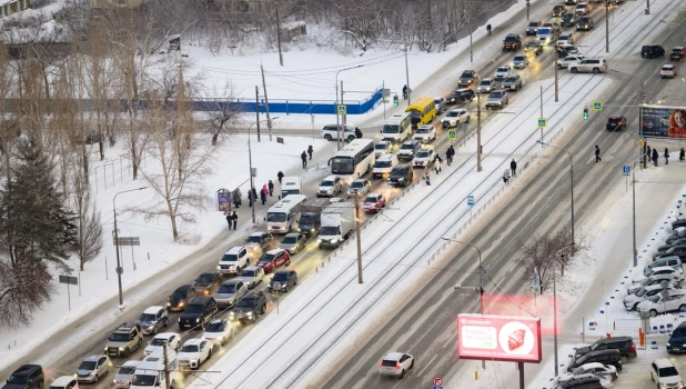 Автомобили, пробки.