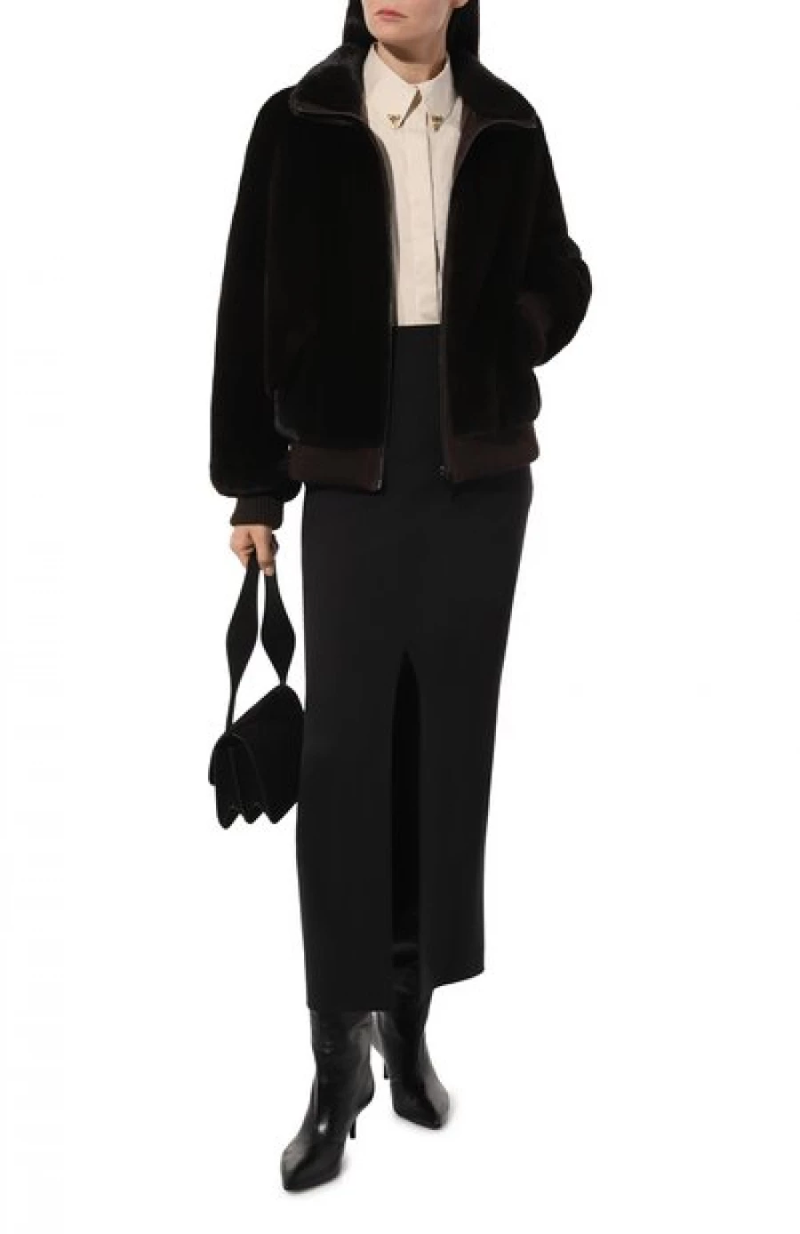 Бомбер из норки, 968 000 рублей.