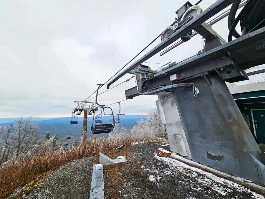 Алтайский завод «Аргум» завершил крупный проект на горнолыжном курорте «Завьялиха» на Урале.