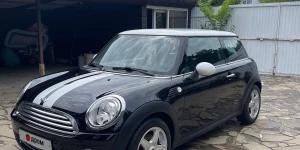 MINI Hatch продают в Барнауле.