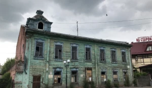 Дома Кузнецова на ул. Советская, 26 в Бийске.