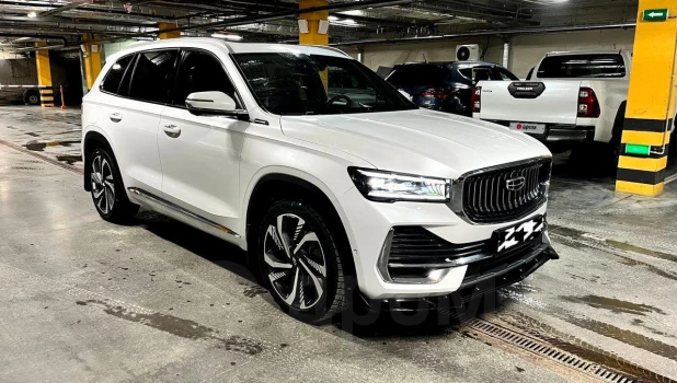 Geely Monjaro продают в Бийске.
