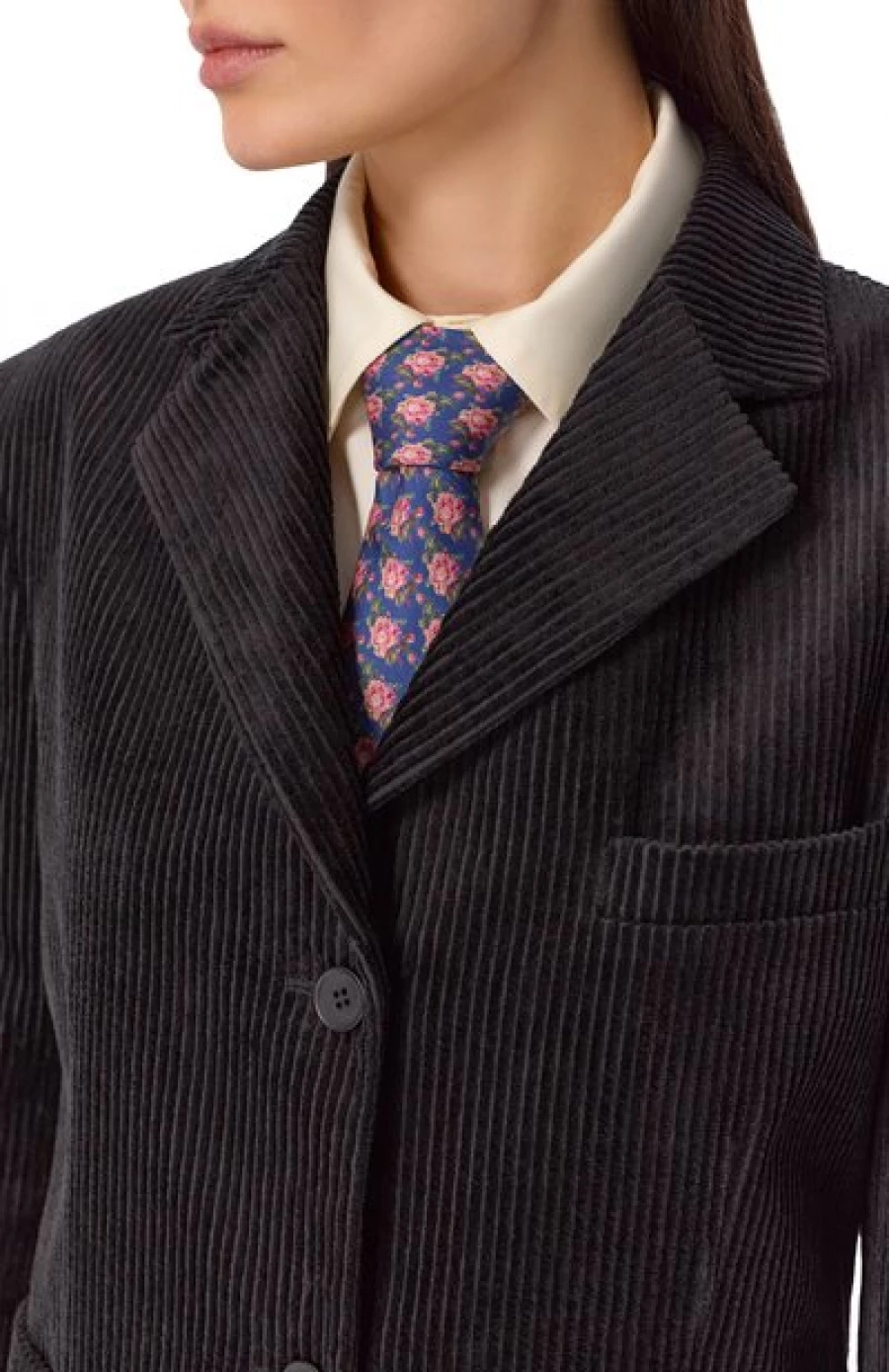 Шелковый синий галстук, 14 500 рублей.