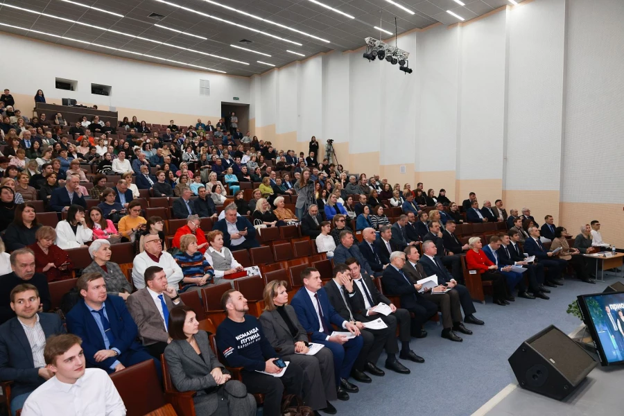 Отчет ректора АлтГУ Сергея Бочарова в 2026 году.