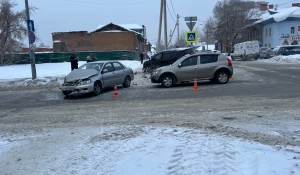 ДТП на пересечении проспекта Социалистического и улицы Анатолия.