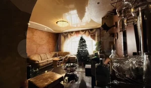 В Барнауле продают четырехкомнатную квартиру.