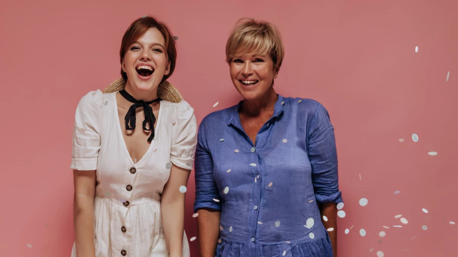 Красивая девушка.