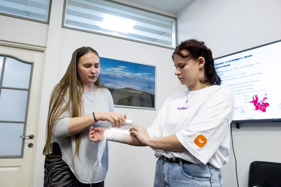 Редакция ИД "Алтапресс" училась оказывать первую помощь.