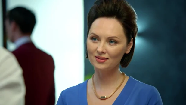 Елена Ксенофонтова в сериале «Кухня». 