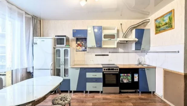 Трехкомнатную квартиру «под открытым небом» продают в Барнауле.