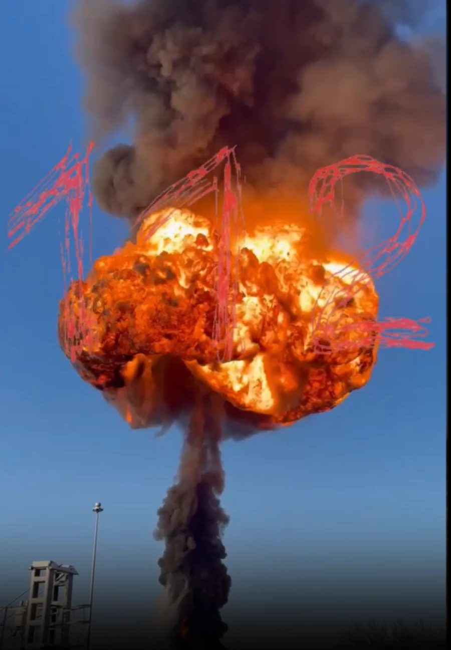 В Тамбовской области загорелись пять железнодорожных цистерн