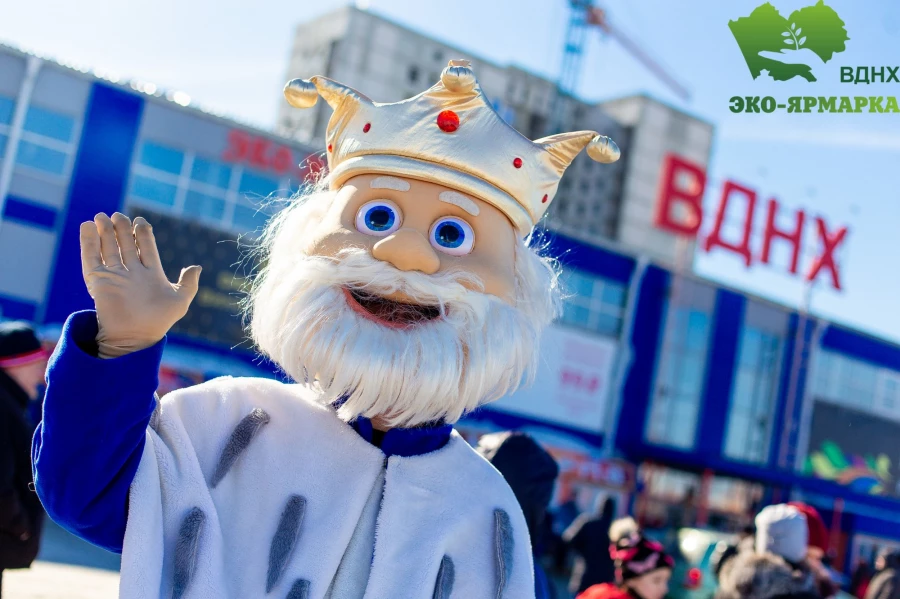 Празднование масленицы на Эко Ярмарке.