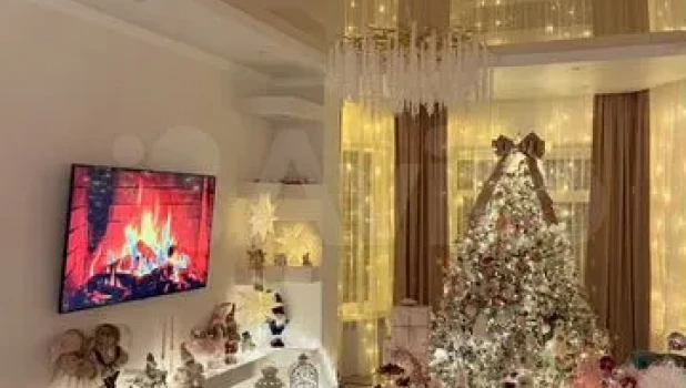 В Барнауле продается двухэтажный дом, который скрыт от посторонних глаз.