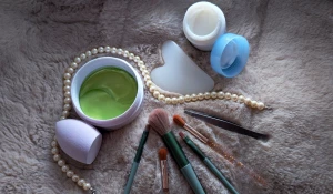 Косметика. Маски для лица. Помада. Тушь. 