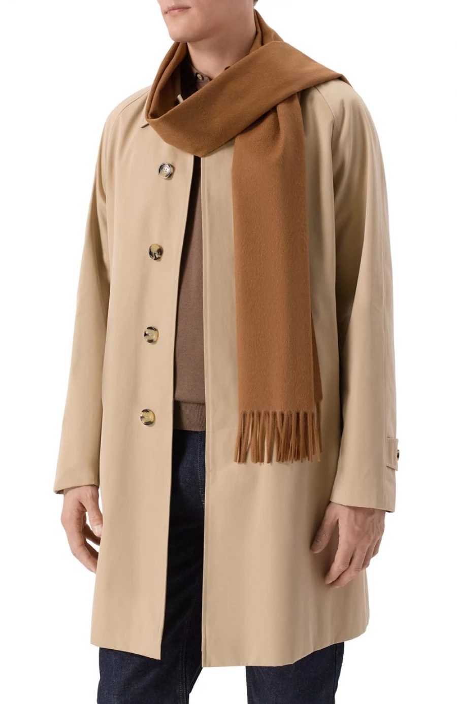 Шарф из шерсти викуньи, 383 500 рублей.