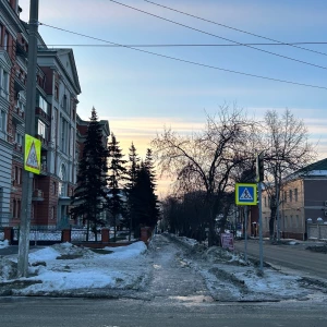 Лед в Барнауле. Дорога. Тротуар. Заморозки. Улица
