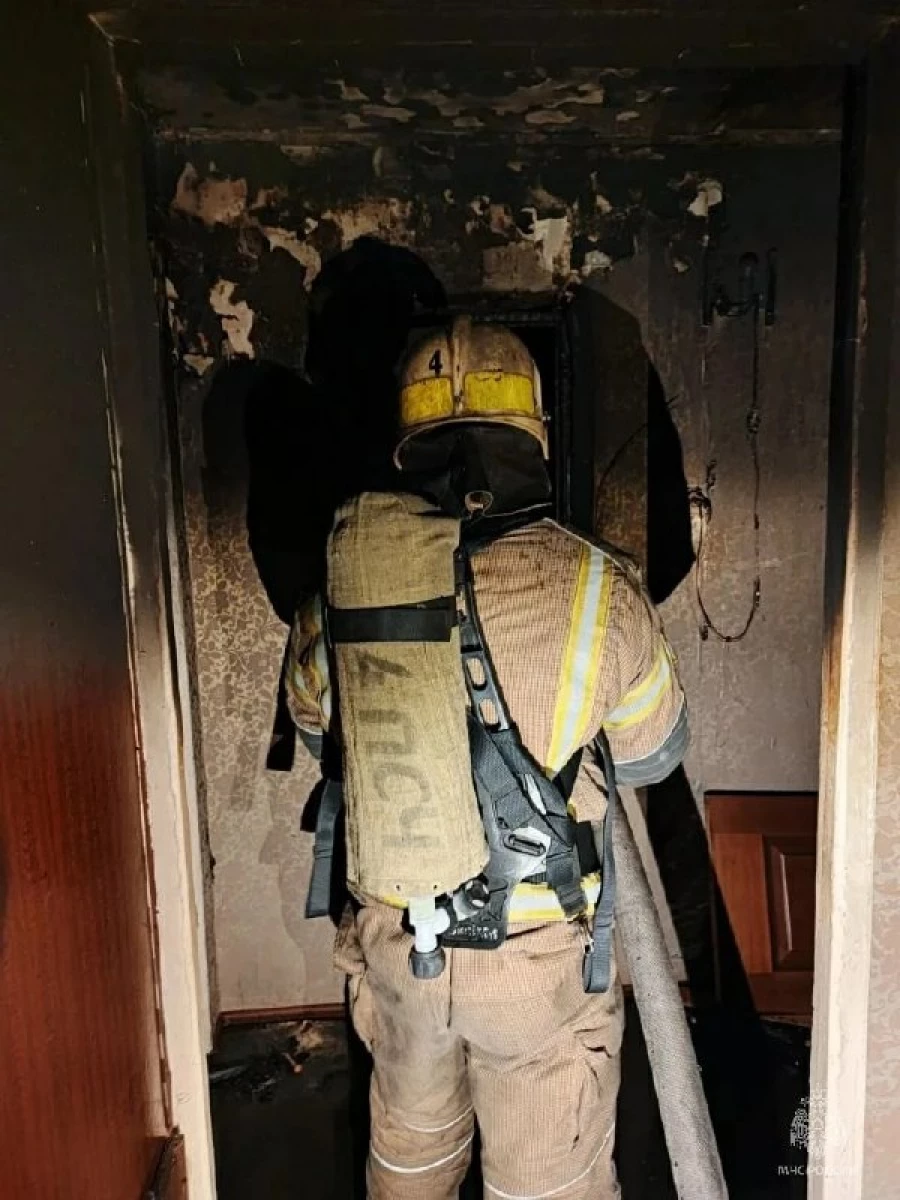 В Барнауле загорелась квартира