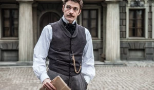 Максим Матвеев в сериале «Анна Каренина» 2017 года.