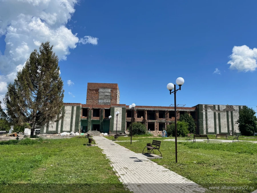 Дом культуры Целинного района до ремонта.