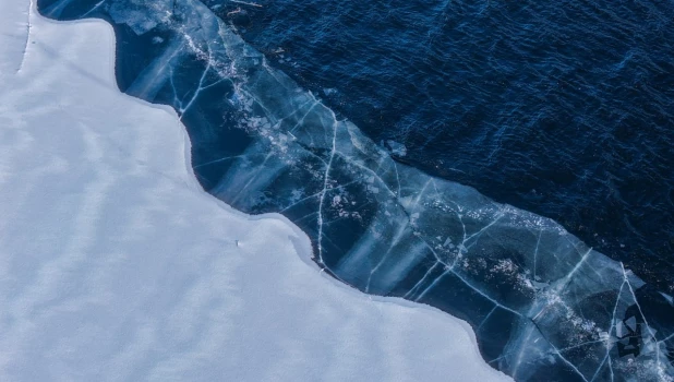 Февральское Телецкое озеро.