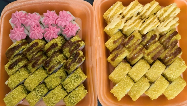 Роллы. Суши. Японская кухня.