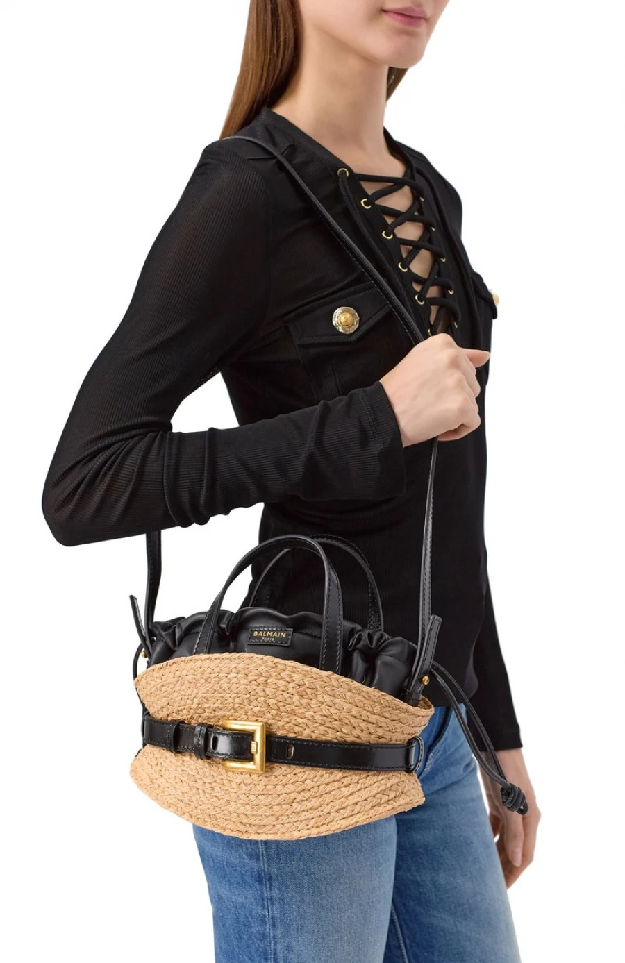 Сумка под стиль бохо, 82 350 рублей.