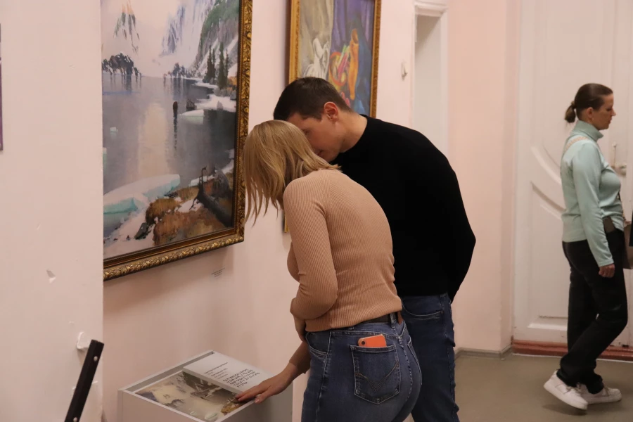 Выставка "искусство прикосновений"