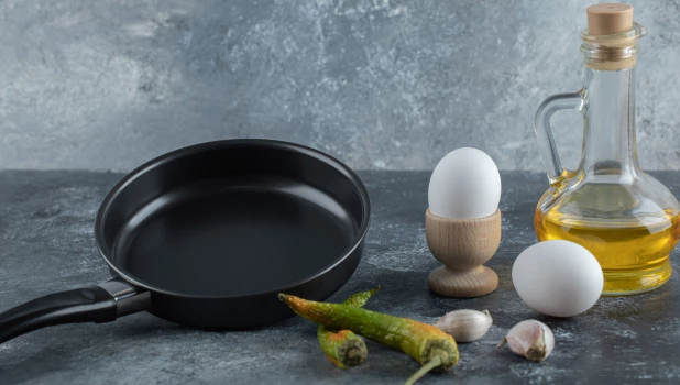 Сковорода для завтрачных блюд.