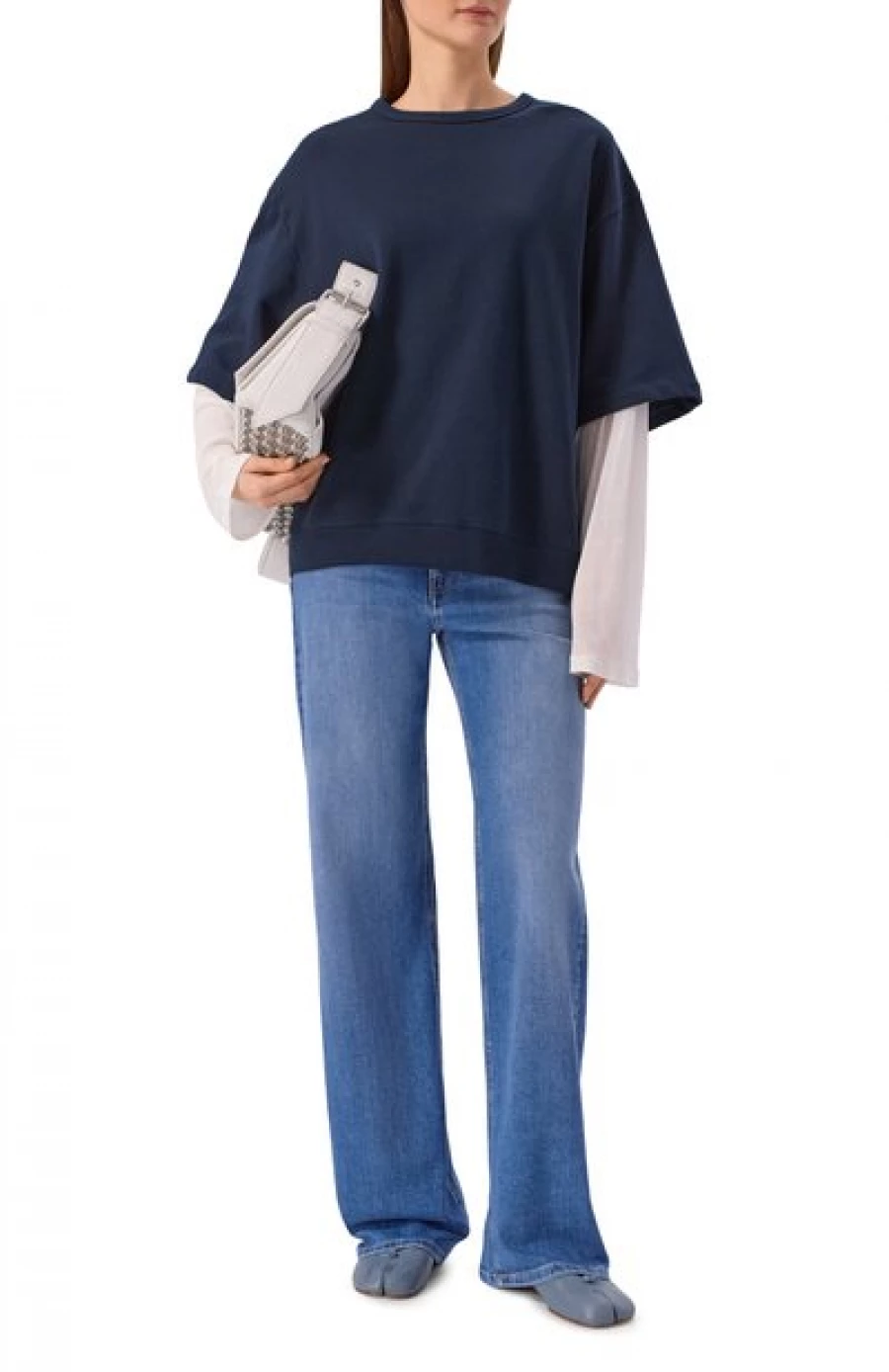 Джинсы бэгги, 31 750 рублей.