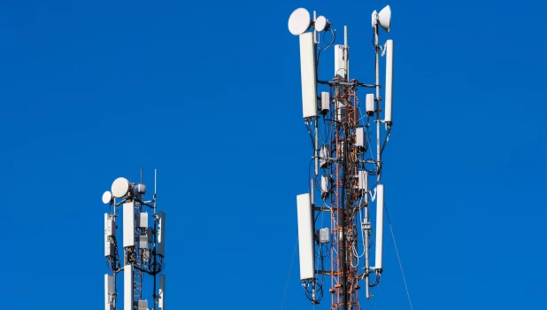 Вышки сотовой связи. 