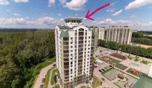 Эксклюзивные апартаменты с частным домом на крыше продают в Барнауле.