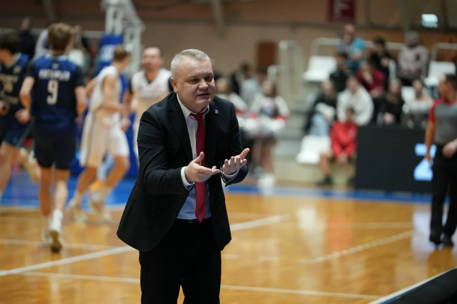 Тренер БК «Барнаул» Александр Герасимов