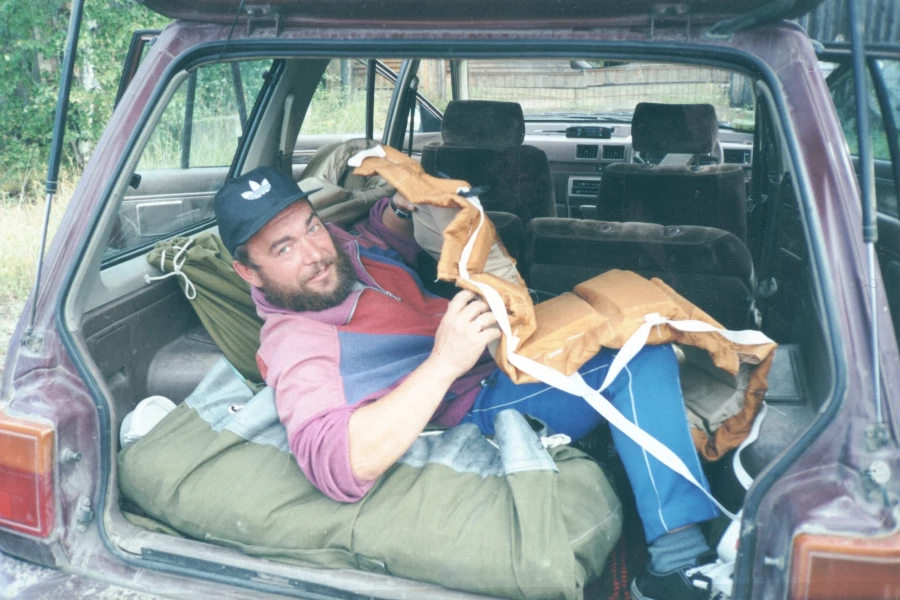 Экспедиция российско-швейцарской команды в Якутию в 2000 году. 