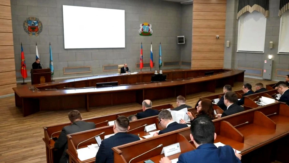 Заседание комиссии города Барнаула по предупреждению и ликвидации чрезвычайных ситуаций и обеспечению пожарной безопасности.