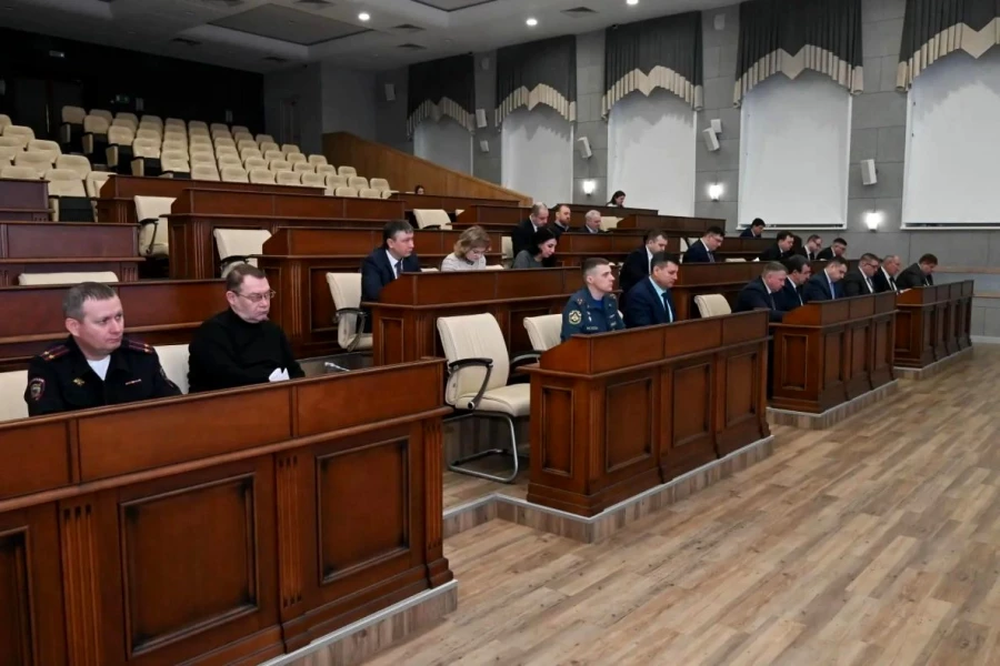 Заседание комиссии города Барнаула по предупреждению и ликвидации чрезвычайных ситуаций и обеспечению пожарной безопасности.