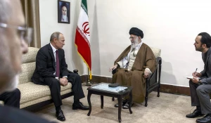 Владимир Путин Верховным руководителем и духовным лидером Исламской Республики Иран аятоллой Али Хаменеи, 2017.