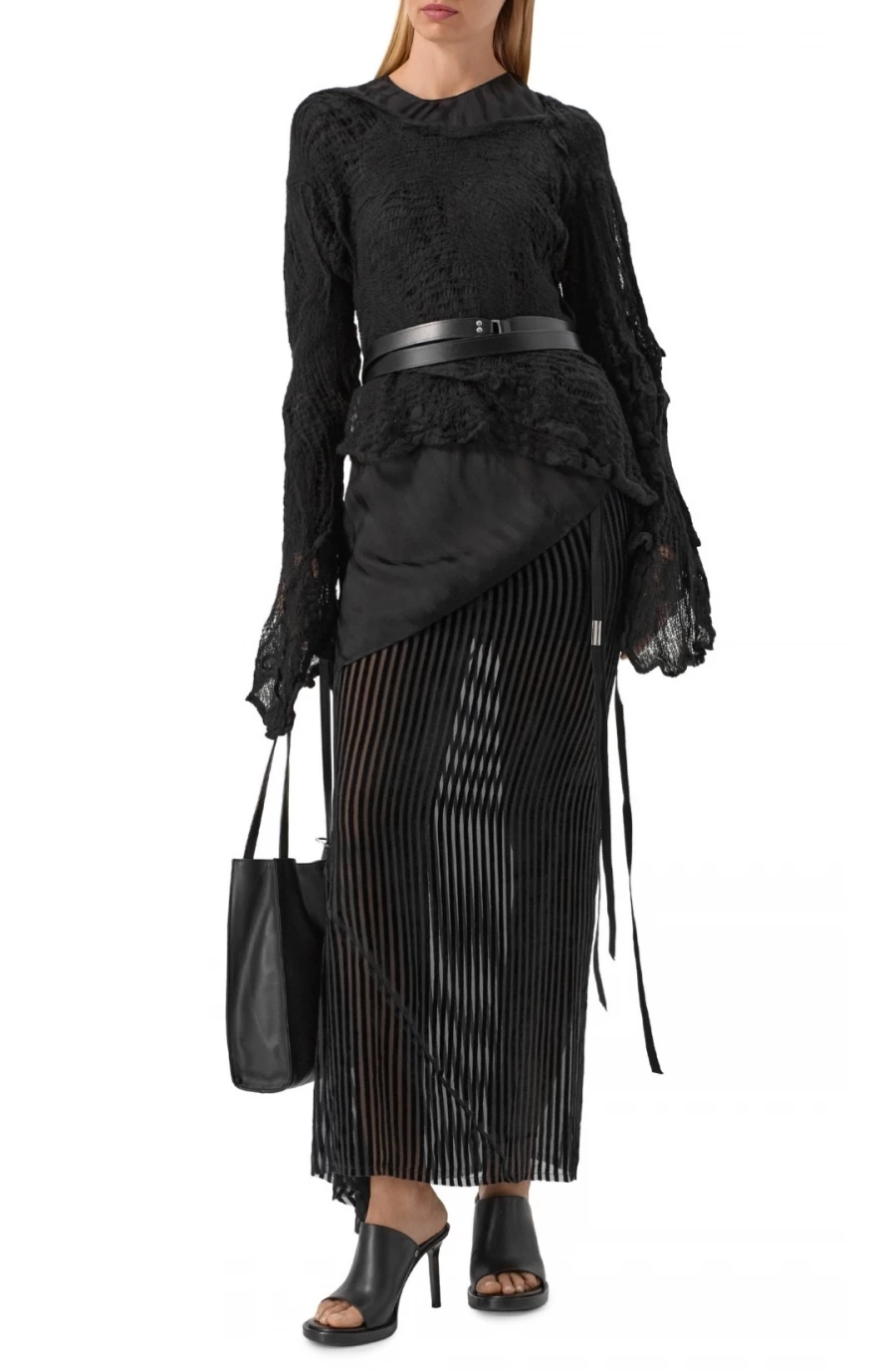 Юбка из вискозы и шелка макси, 156 000 рублей.