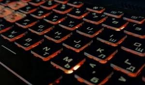 Ноутбук. Клавиатура. Клавиша. 