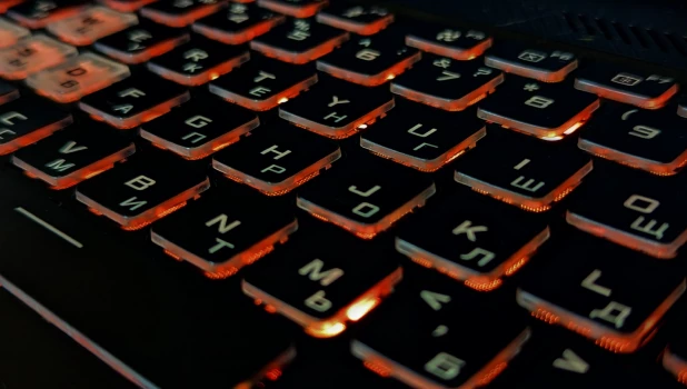 Ноутбук. Клавиатура. Клавиша. 