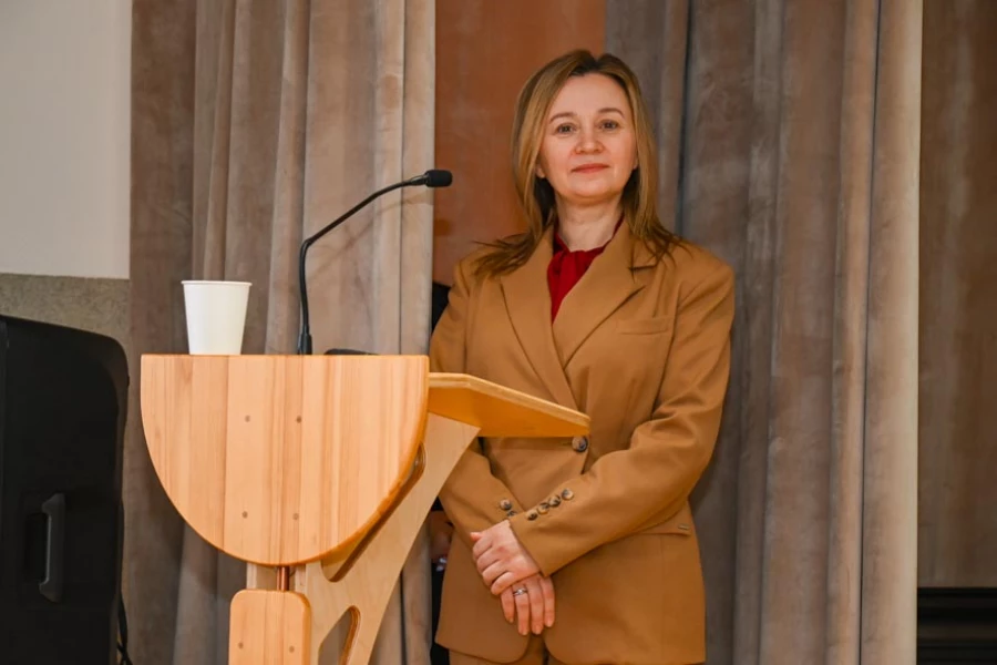 Оксана Финк.