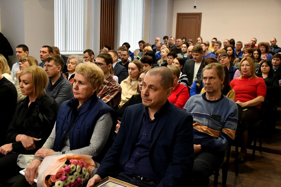 Мероприятие, посвященное подписанию соглашения о социальном партнерстве между региональным отделением «Единой России» и Алтайским краевым союзом организаций профсоюзов.