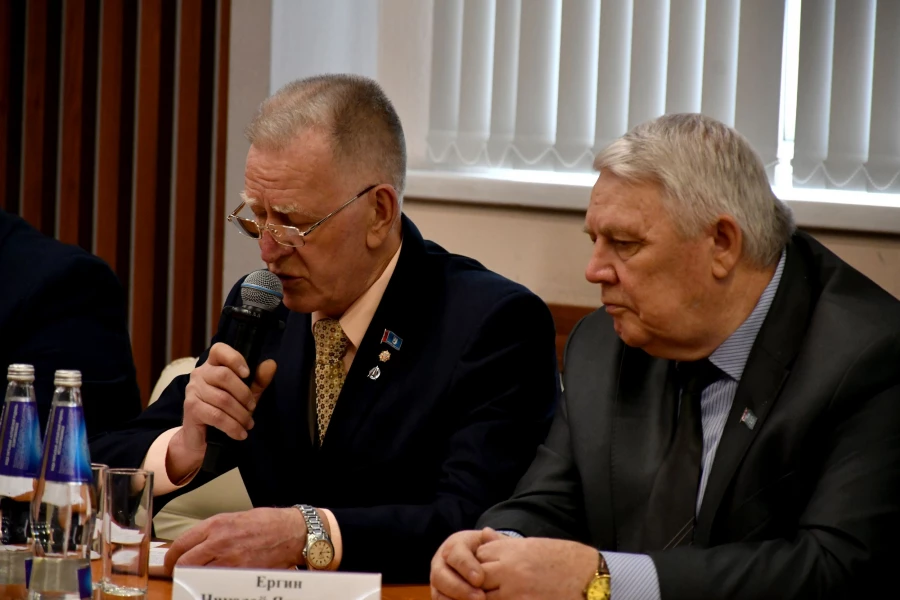 Мероприятие, посвященное подписанию соглашения о социальном партнерстве между региональным отделением «Единой России» и Алтайским краевым союзом организаций профсоюзов.