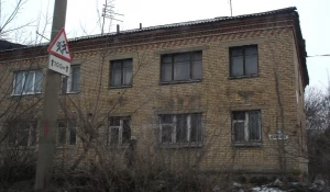 Аварийный дом на ул. Малахова, 39. 