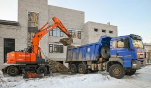 Строительство средней школы по адресу: ул. Попова, 130.