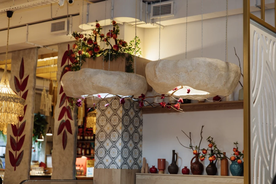 Кристина Паутова. Изделия из картонных лотков для яиц