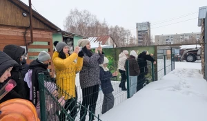 Барнаульцы отметили 8 марта в кругу «пушистых» друзей.